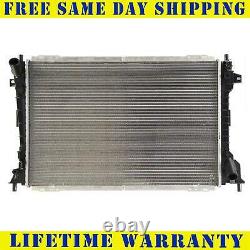 Radiator For 1998-2005 Lincoln Town Car Ford Crown Victoria 4.6L Free Shipping